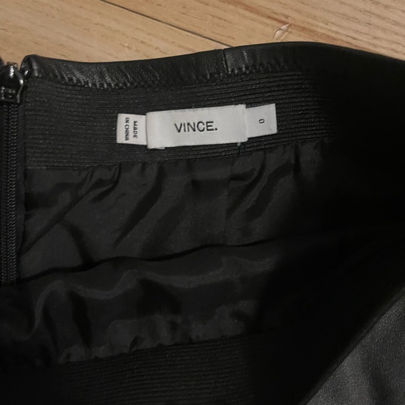 Genuine leather Vince skater skirt - Picture 3 of 5
